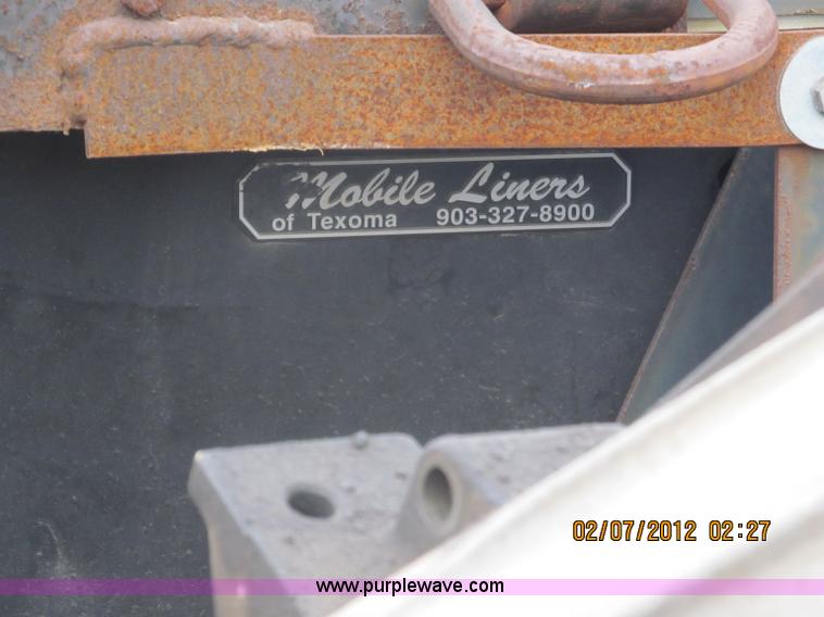 image for item B5099 2000 Ford F250 XL Super Duty pickup truck