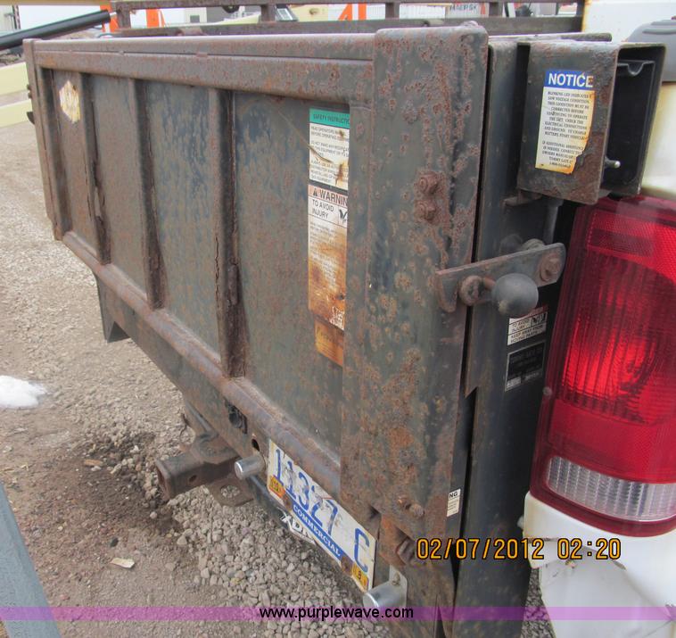 image for item B5099 2000 Ford F250 XL Super Duty pickup truck