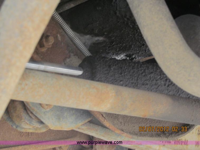 image for item B5099 2000 Ford F250 XL Super Duty pickup truck