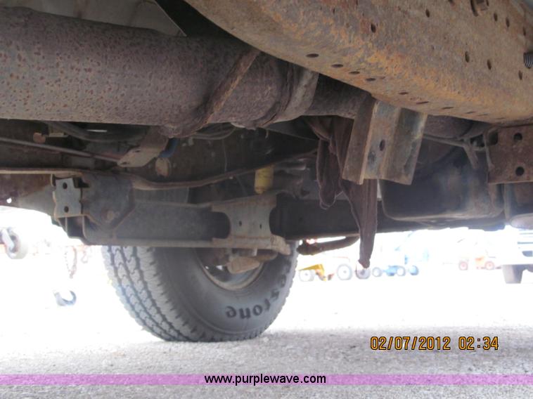 image for item B5099 2000 Ford F250 XL Super Duty pickup truck