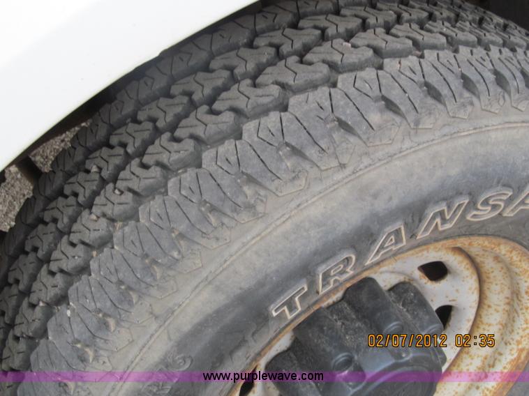 image for item B5099 2000 Ford F250 XL Super Duty pickup truck