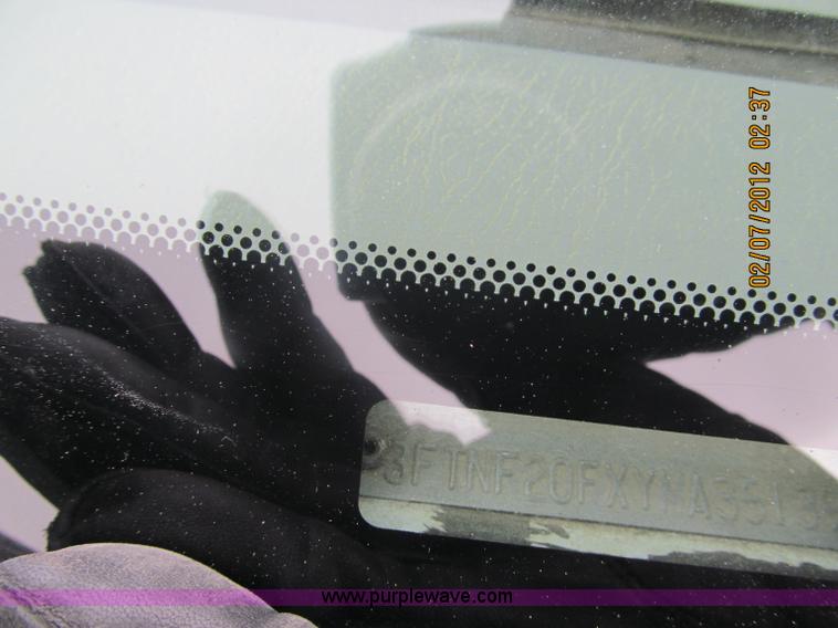 image for item B5099 2000 Ford F250 XL Super Duty pickup truck