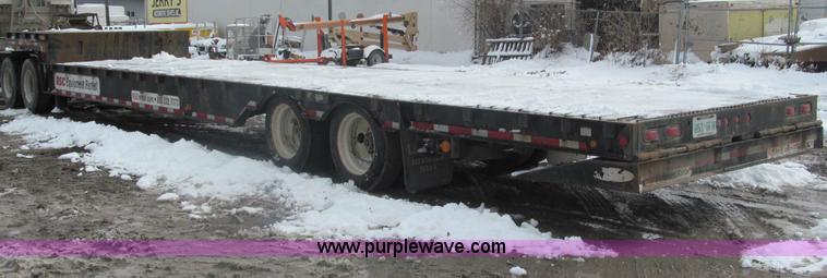 image for item B5100 2006 Ledwell 48' tandem axle hydratail tilt bed trailer
