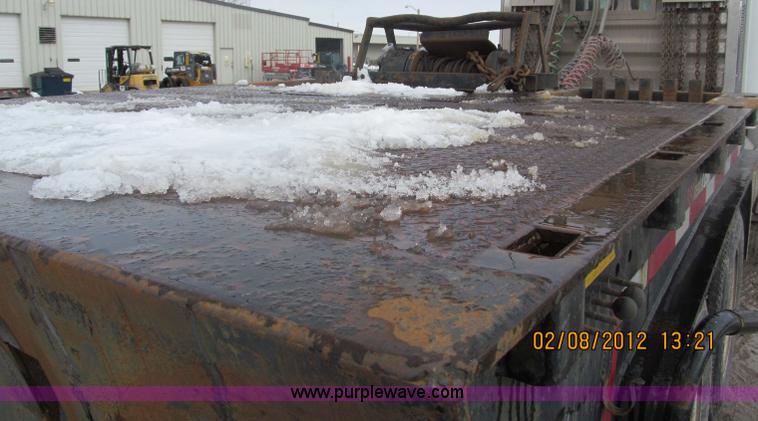 image for item B5100 2006 Ledwell 48' tandem axle hydratail tilt bed trailer