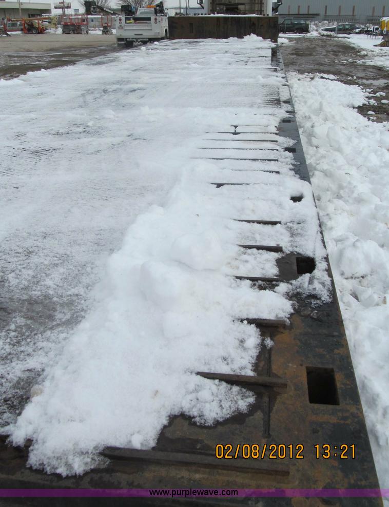 image for item B5100 2006 Ledwell 48' tandem axle hydratail tilt bed trailer