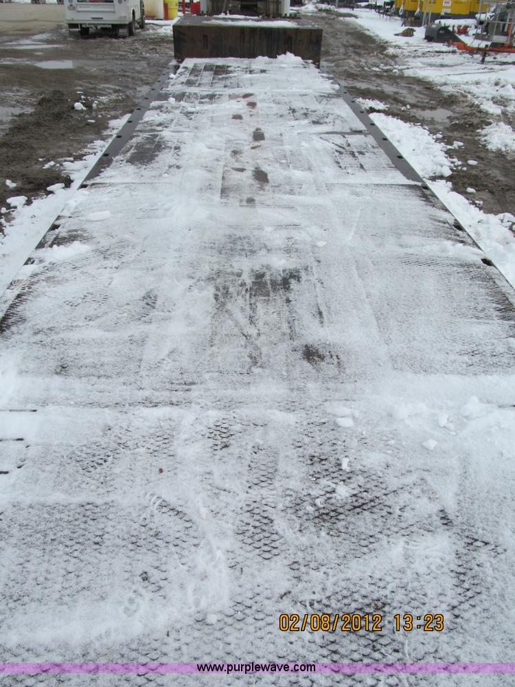 image for item B5100 2006 Ledwell 48' tandem axle hydratail tilt bed trailer