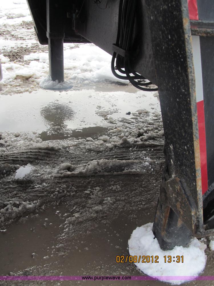 image for item B5100 2006 Ledwell 48' tandem axle hydratail tilt bed trailer