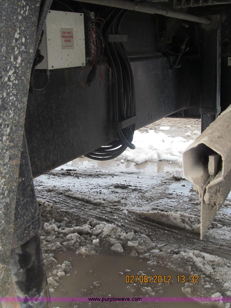 image for item B5100 2006 Ledwell 48' tandem axle hydratail tilt bed trailer