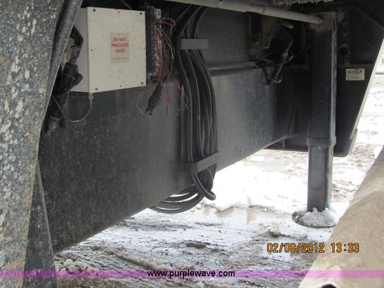 image for item B5100 2006 Ledwell 48' tandem axle hydratail tilt bed trailer