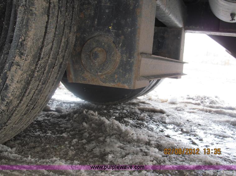 image for item B5100 2006 Ledwell 48' tandem axle hydratail tilt bed trailer