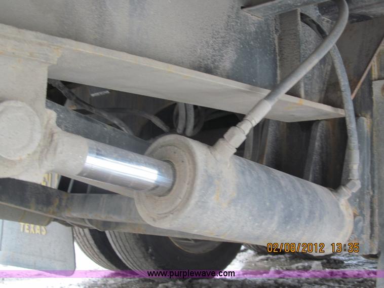 image for item B5100 2006 Ledwell 48' tandem axle hydratail tilt bed trailer