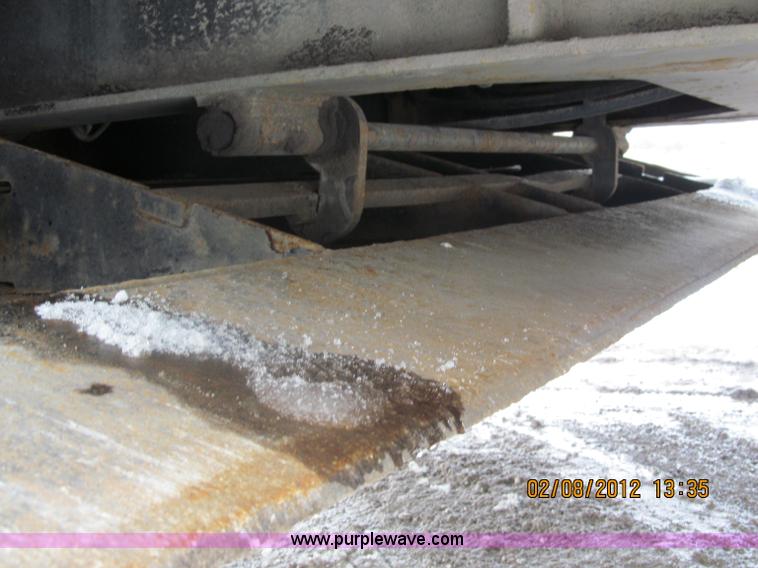 image for item B5100 2006 Ledwell 48' tandem axle hydratail tilt bed trailer