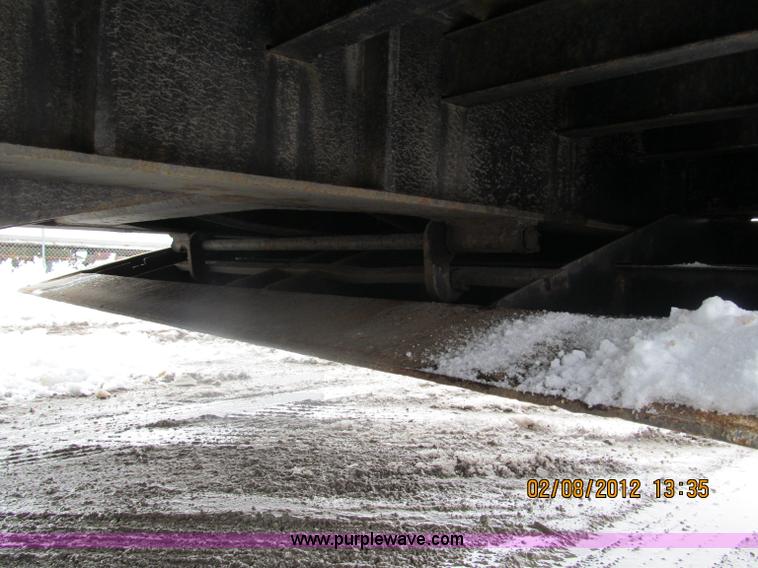 image for item B5100 2006 Ledwell 48' tandem axle hydratail tilt bed trailer