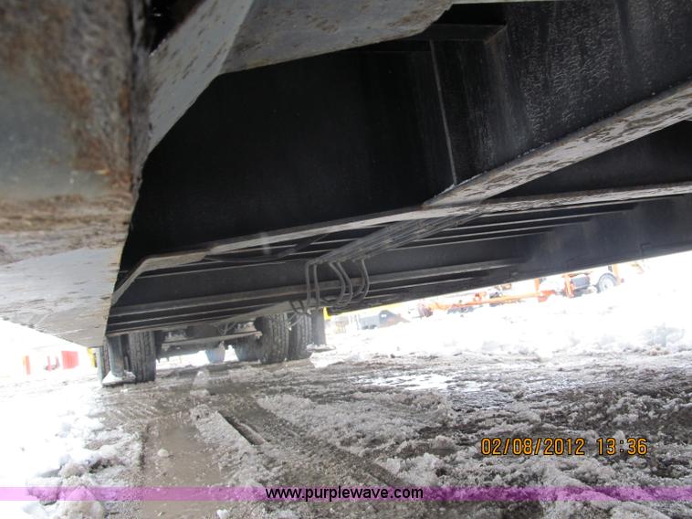 image for item B5100 2006 Ledwell 48' tandem axle hydratail tilt bed trailer