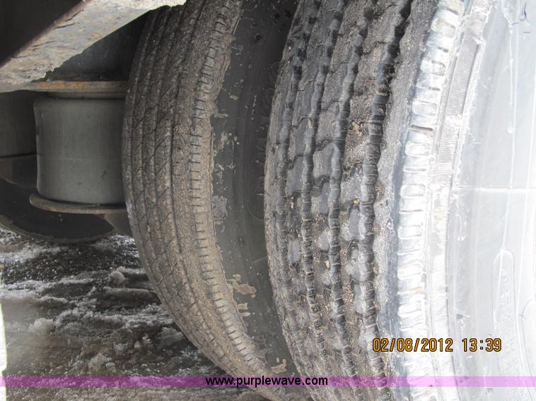 image for item B5100 2006 Ledwell 48' tandem axle hydratail tilt bed trailer