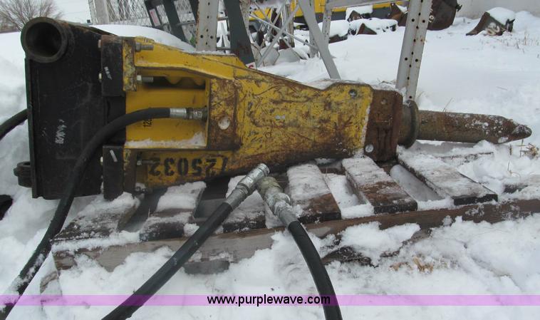 image for item B5101 2007 Atlas Copco SB450 hydraulic breaker
