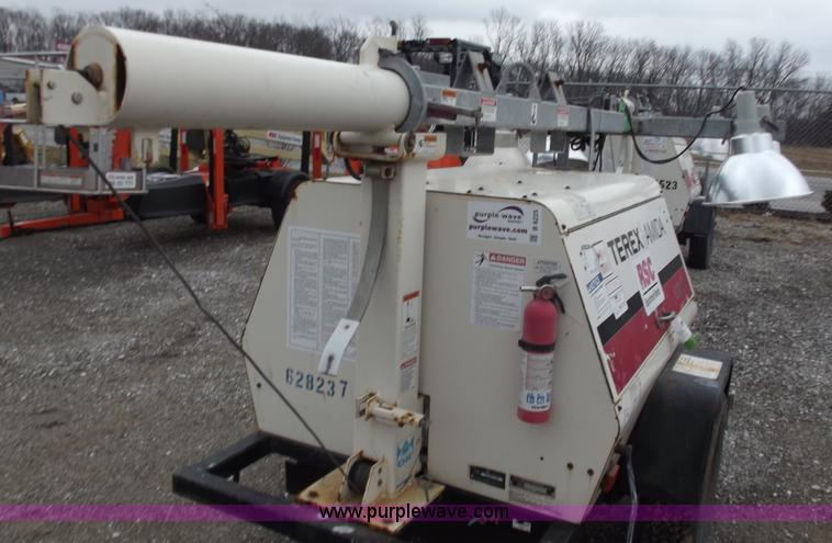 image for item B6225 2006 Amida AL4000 light tower/generator