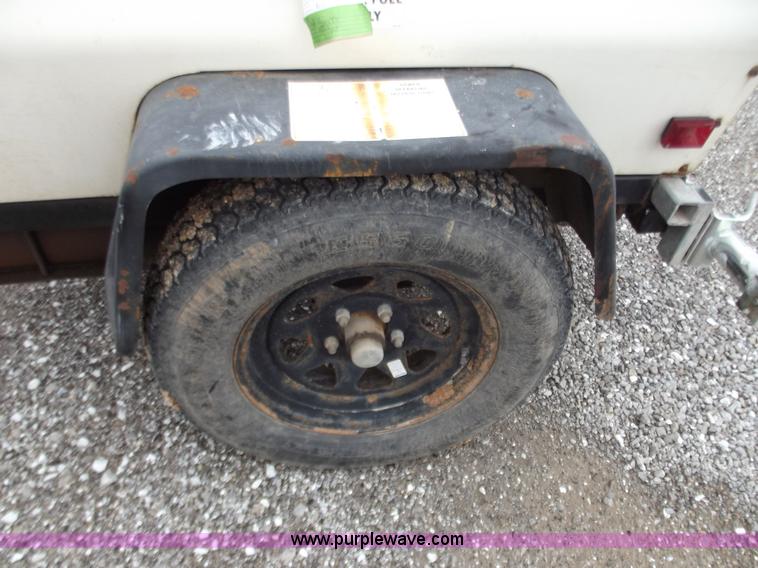 image for item B6225 2006 Amida AL4000 light tower/generator