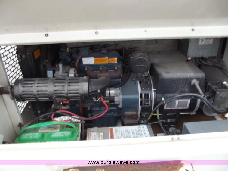 image for item B6225 2006 Amida AL4000 light tower/generator