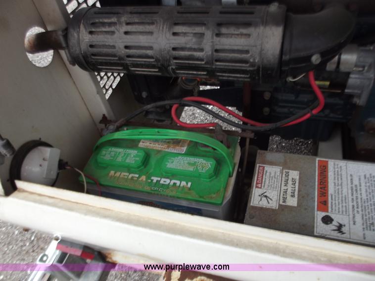 image for item B6225 2006 Amida AL4000 light tower/generator