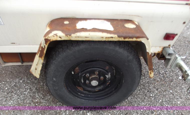 image for item B6226 2005 Amida AL4000 light tower/generator