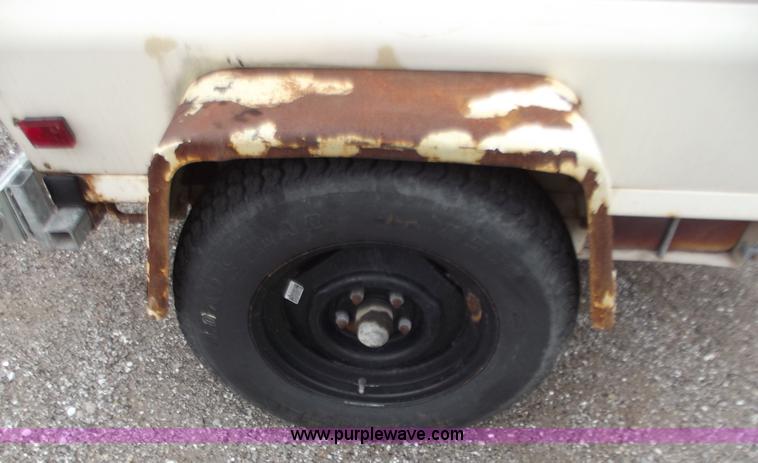 image for item B6226 2005 Amida AL4000 light tower/generator