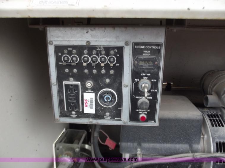 image for item B6227 2006 Amida AL4000 light tower/generator