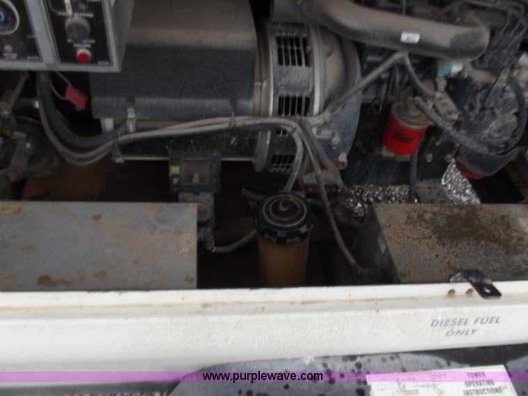 image for item B6227 2006 Amida AL4000 light tower/generator