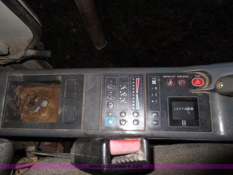 image for item A1939 1999 Link-Belt 2700Q excavator