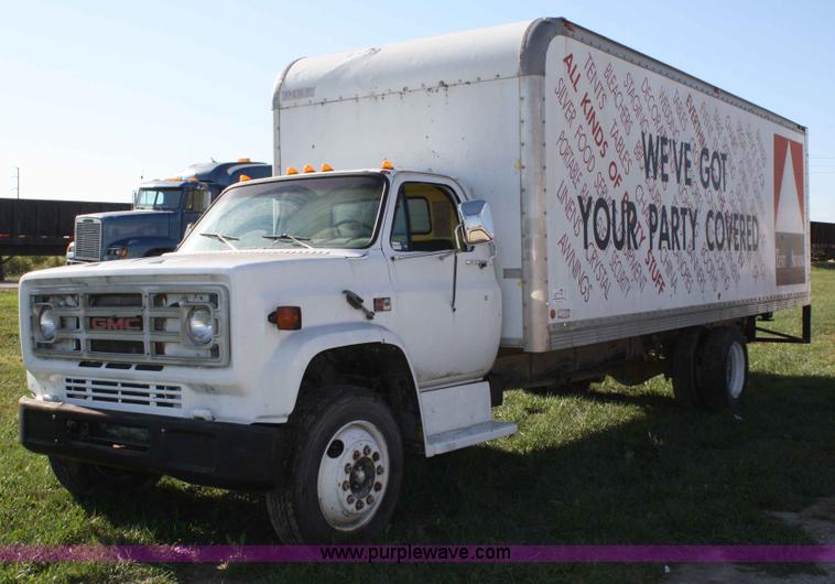 image for item A2448 1988 GMC 7000 box truck