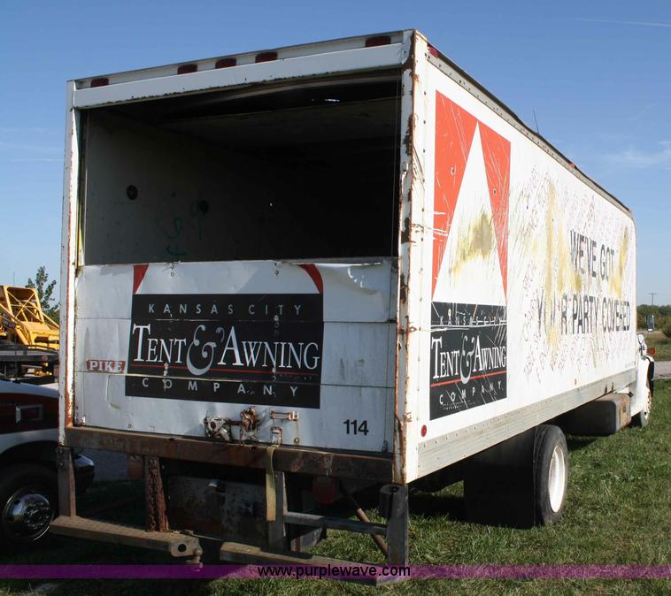 image for item A2448 1988 GMC 7000 box truck