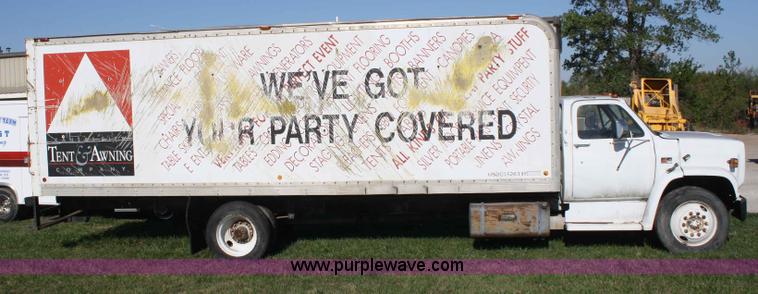 image for item A2448 1988 GMC 7000 box truck