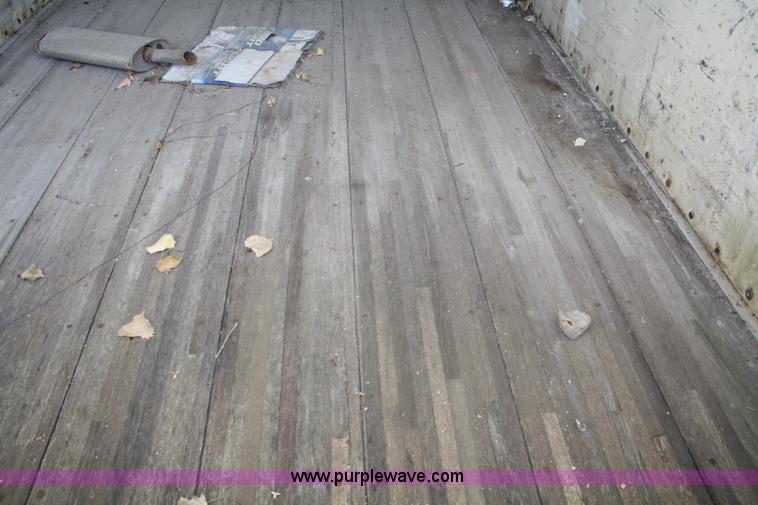 image for item A2448 1988 GMC 7000 box truck