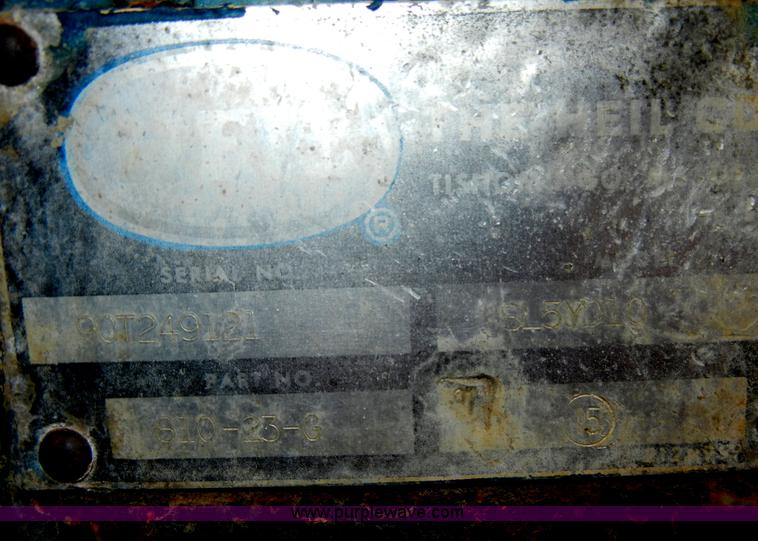 image for item A3471 1977 International Loadstar 1700 dump truck