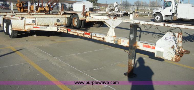 image for item A3478 1991 Kiefer 28' material/pole trailer