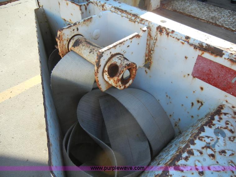 image for item A3478 1991 Kiefer 28' material/pole trailer