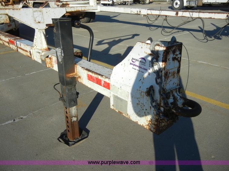 image for item A3478 1991 Kiefer 28' material/pole trailer
