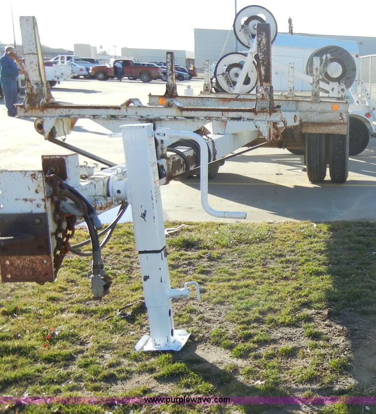 image for item A3479 1992 Butler 27' material/pole trailer