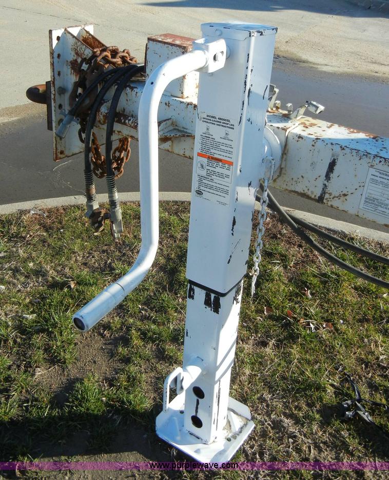 image for item A3479 1992 Butler 27' material/pole trailer
