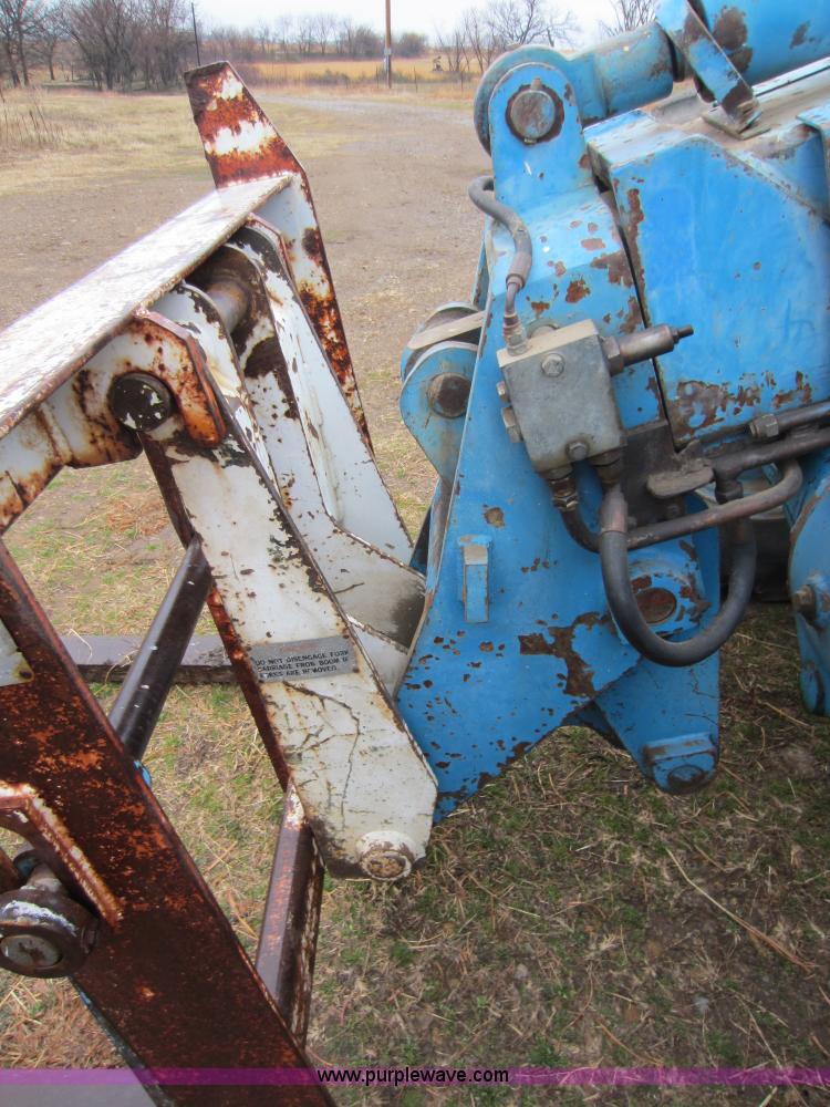 image for item A5619 1985 Job Handler LR523 telehandler