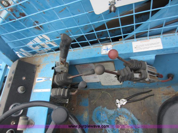 image for item A5619 1985 Job Handler LR523 telehandler