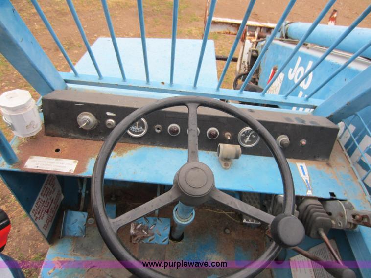 image for item A5619 1985 Job Handler LR523 telehandler