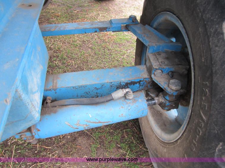 image for item A5619 1985 Job Handler LR523 telehandler