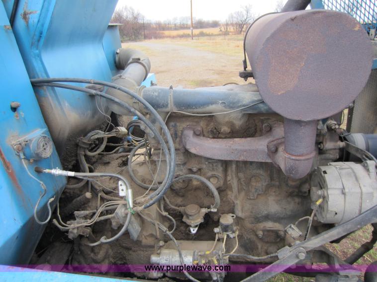 image for item A5619 1985 Job Handler LR523 telehandler