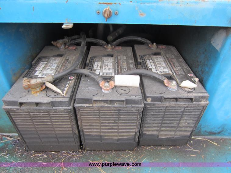 image for item A5619 1985 Job Handler LR523 telehandler