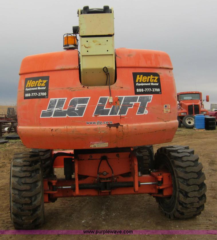 image for item A5620 2004 JLG 600S boom lift