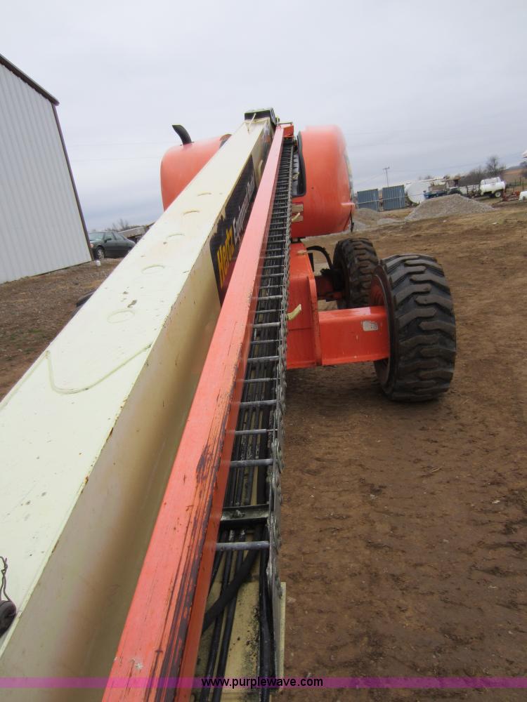 image for item A5620 2004 JLG 600S boom lift