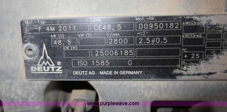 image for item A5620 2004 JLG 600S boom lift