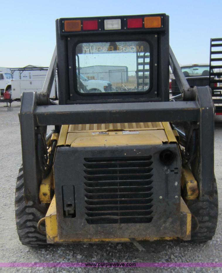 image for item A5621 2004 New Holland LS170 skid steer