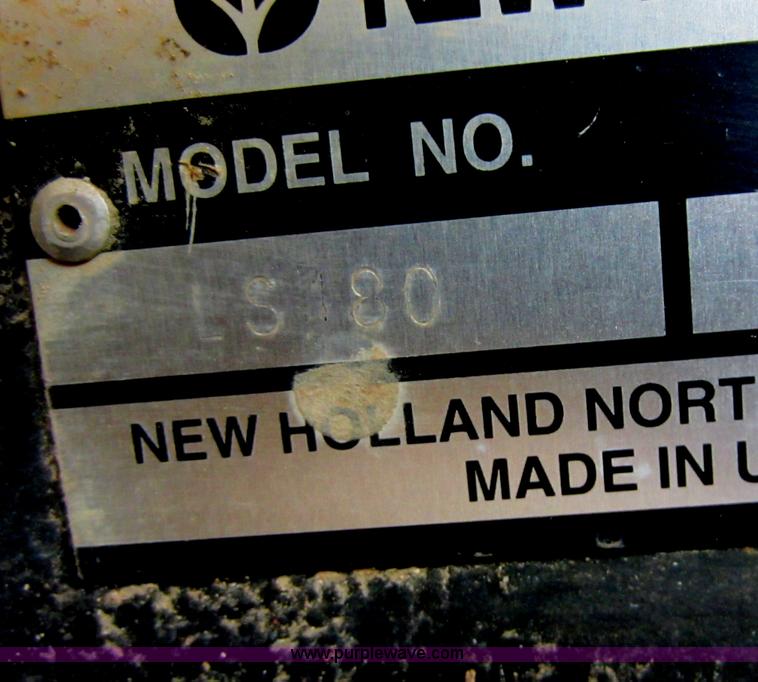 image for item A5627 2004 New Holland LS180 skid steer